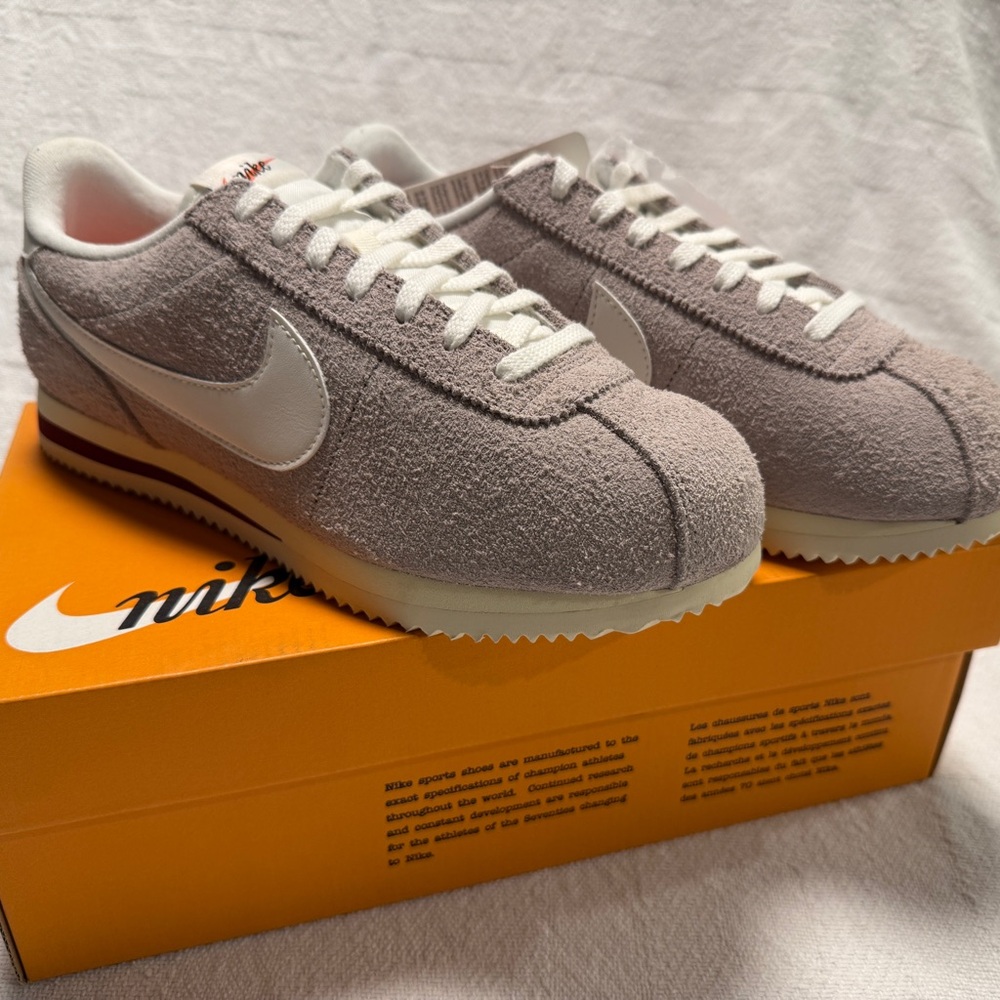 Nike Cortez SE in College Gray and Sail